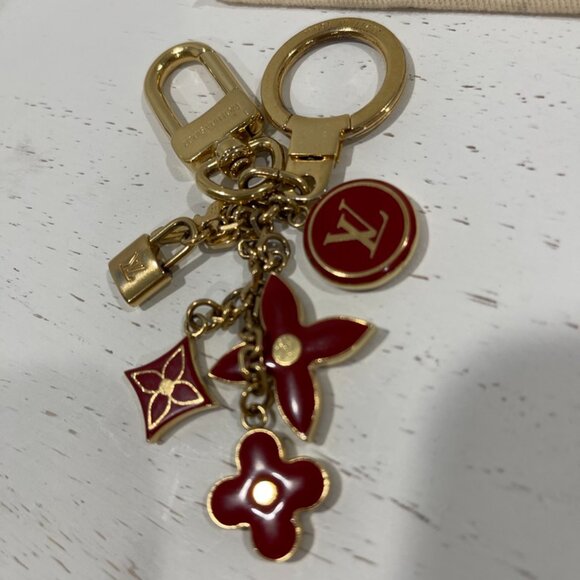 Louis Vuitton Pomme D'Amour Pastilles Key Chain/Bag Charm (JB1364) - Picture 2 of 4